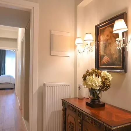 Apartment #manhattan: Apt By Halu!